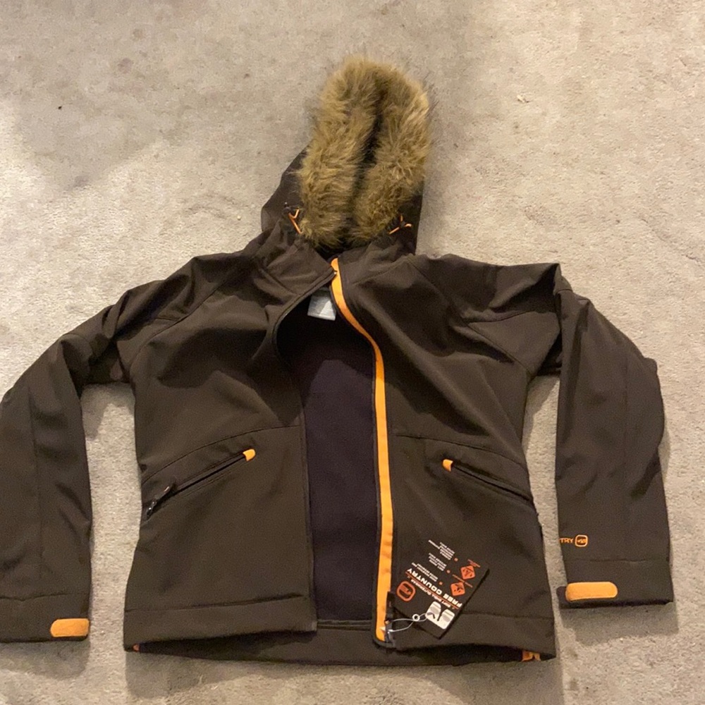 Brown soft shell free country jacket